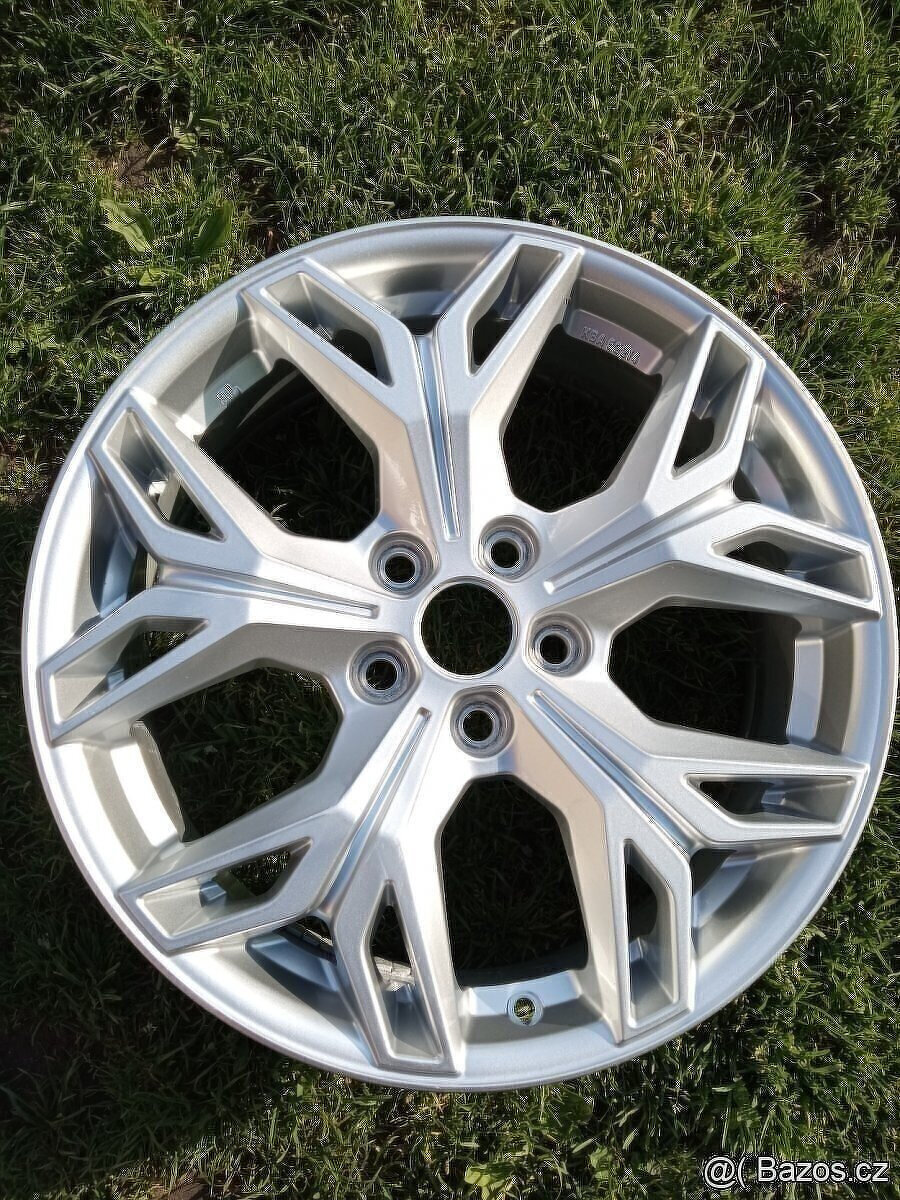 1 kus alu kola originál Mitsubishi R18 5x114,3