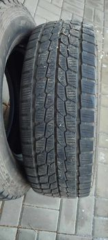 Pneu 215/70 R15C 109/107 R