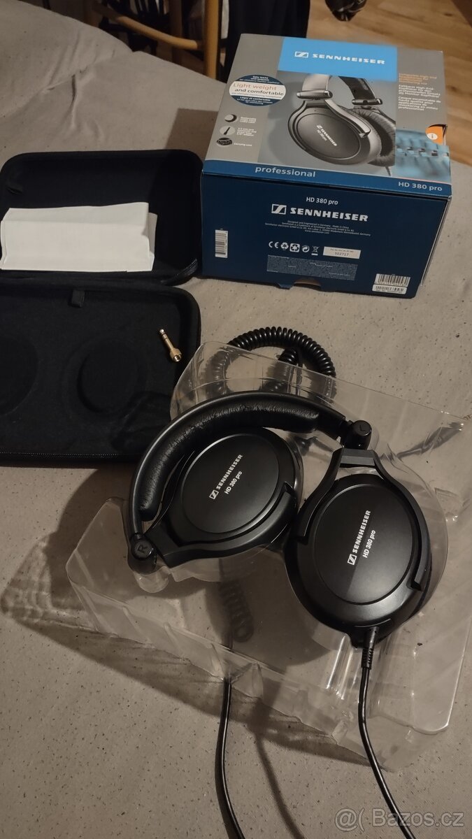 Studiová sluchátka Sennheiser HD 380 pro