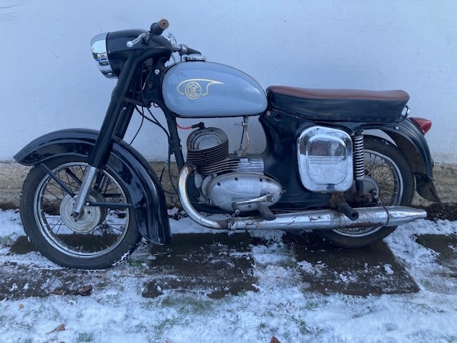 Jawa ČZ 125