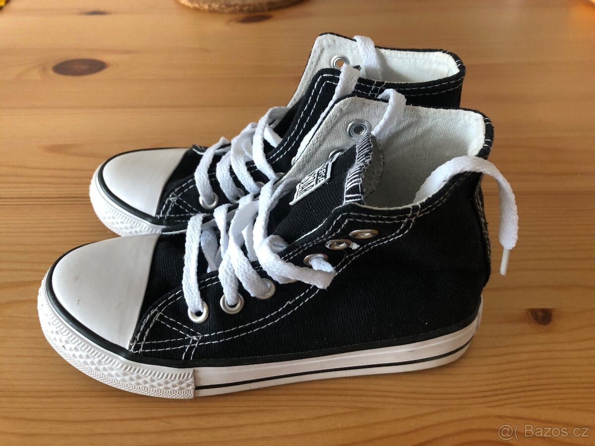 Converse velikost 30