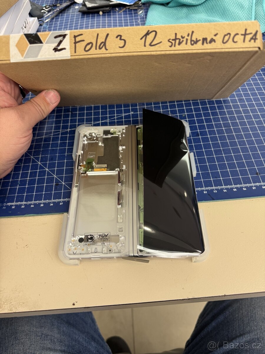 Samsung Galaxy Z fold 3 - LCD silver