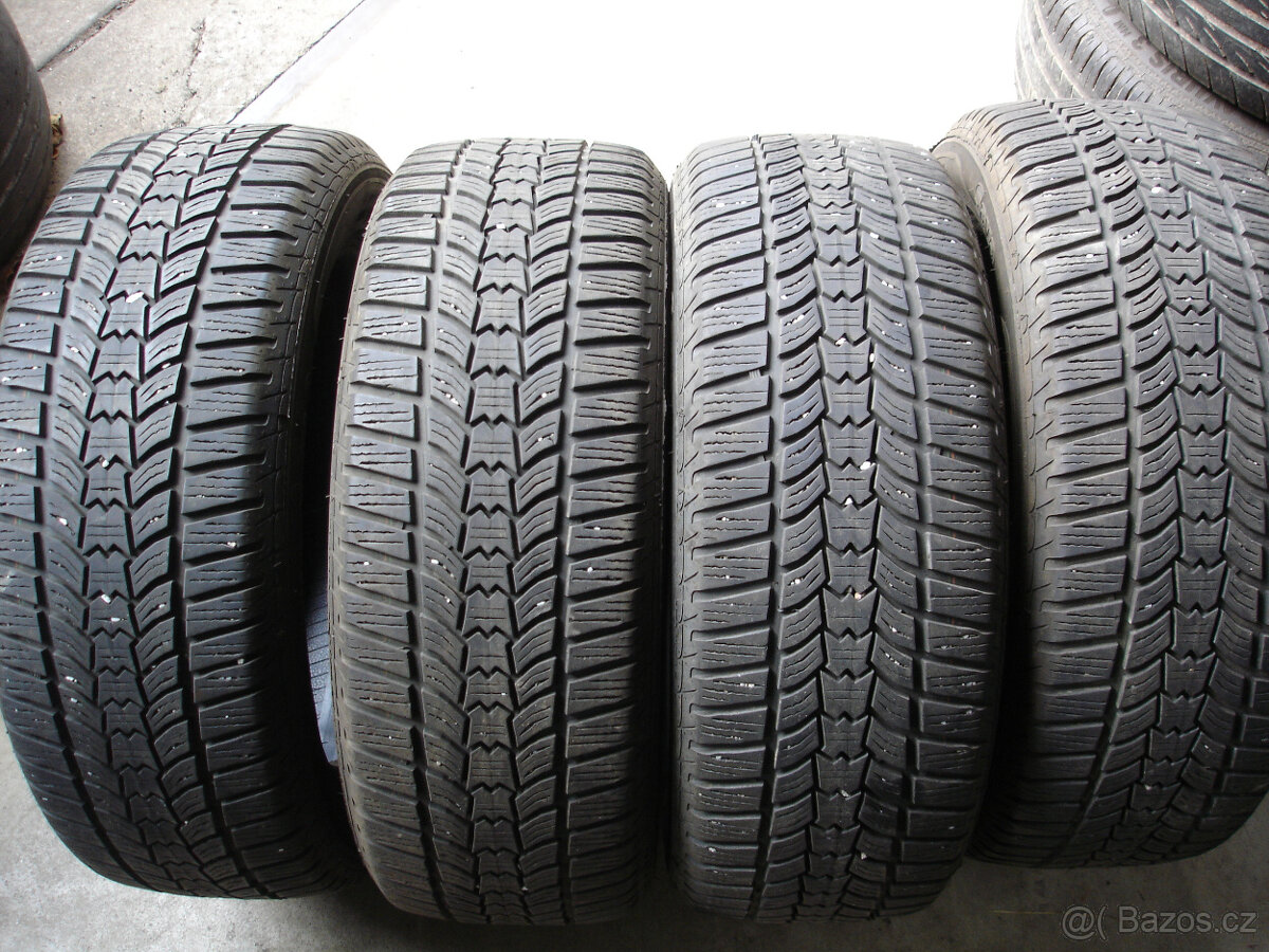 Prodám 4xpneu 215/55r17 98v xl sava eskynmo HP2