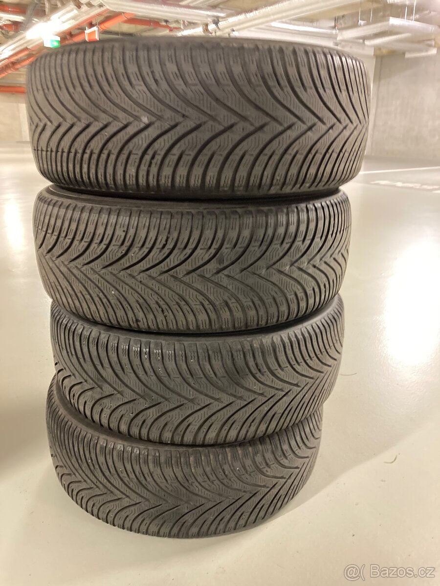 4x zimní 215/55 R17 Kléber Krisalp HP3