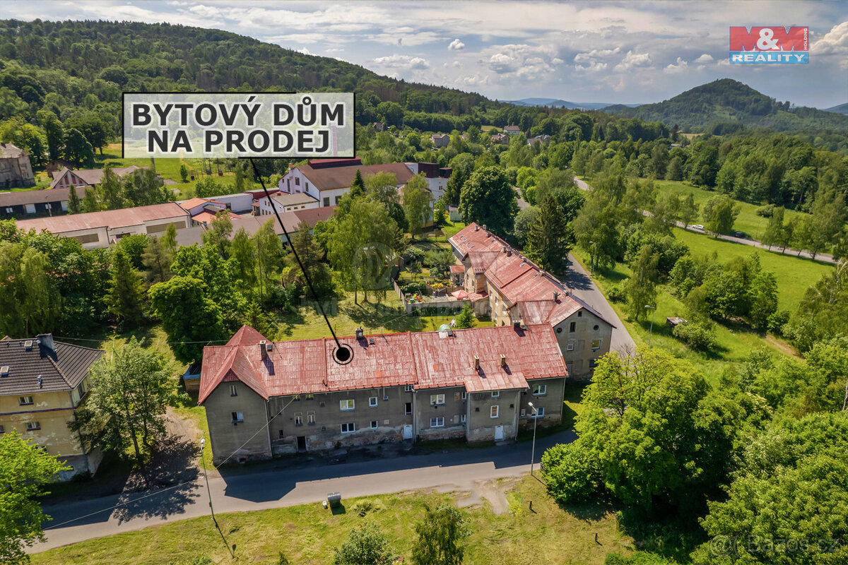 Prodej tří nájemních domů, 926 m², Kamenický Šenov