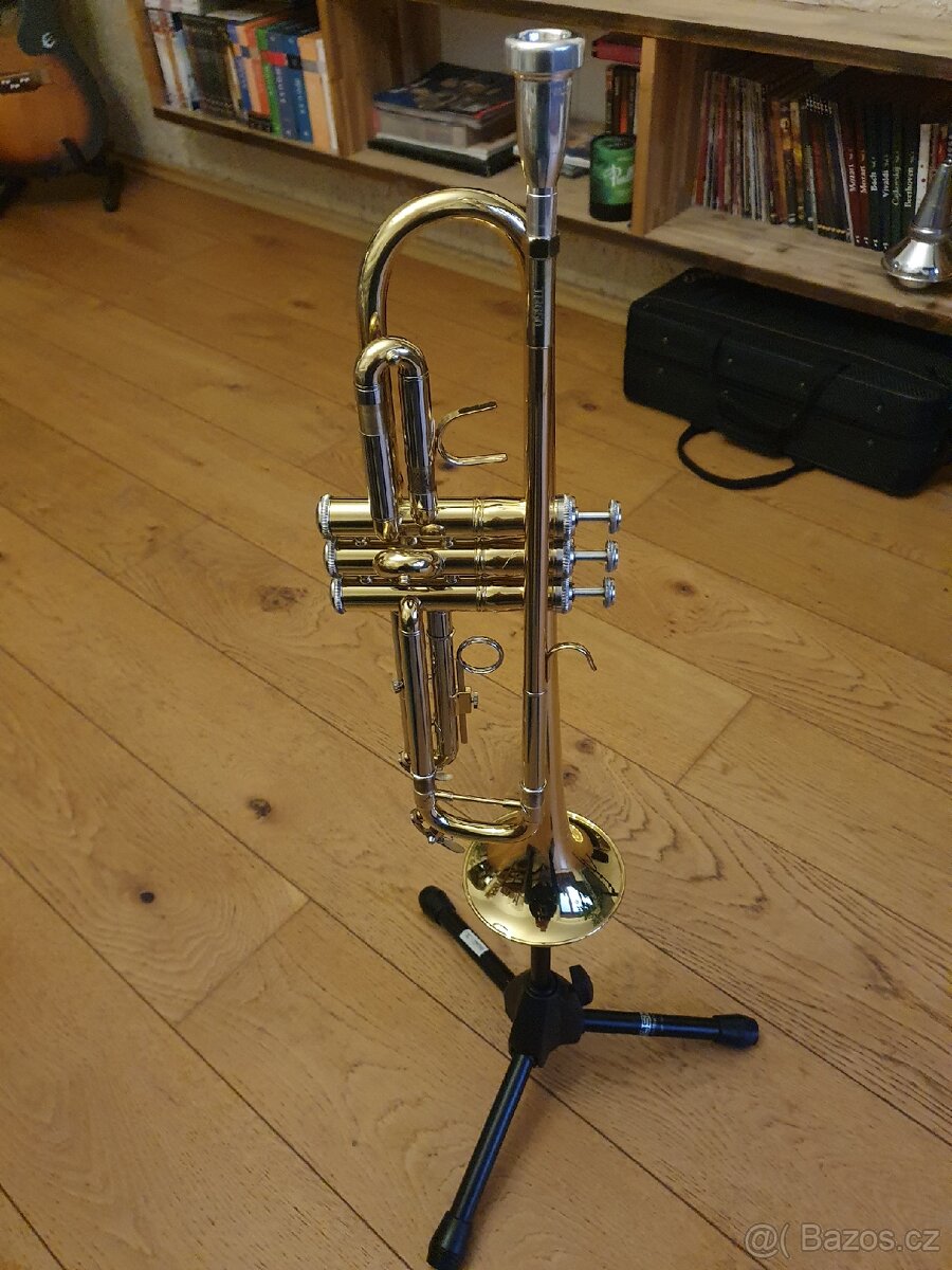 Trumpeta Bach TR650 + příslušenství