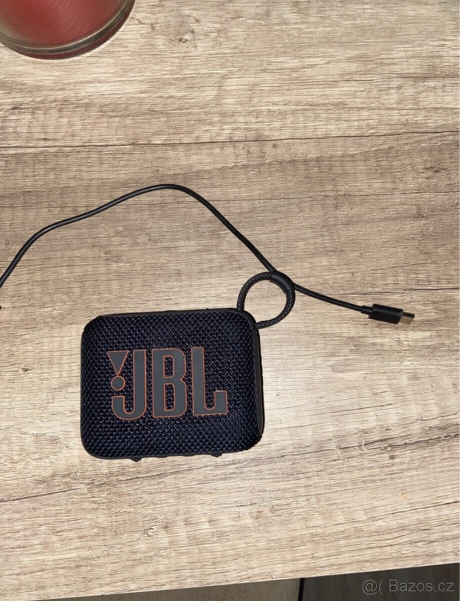 Jbl go 4