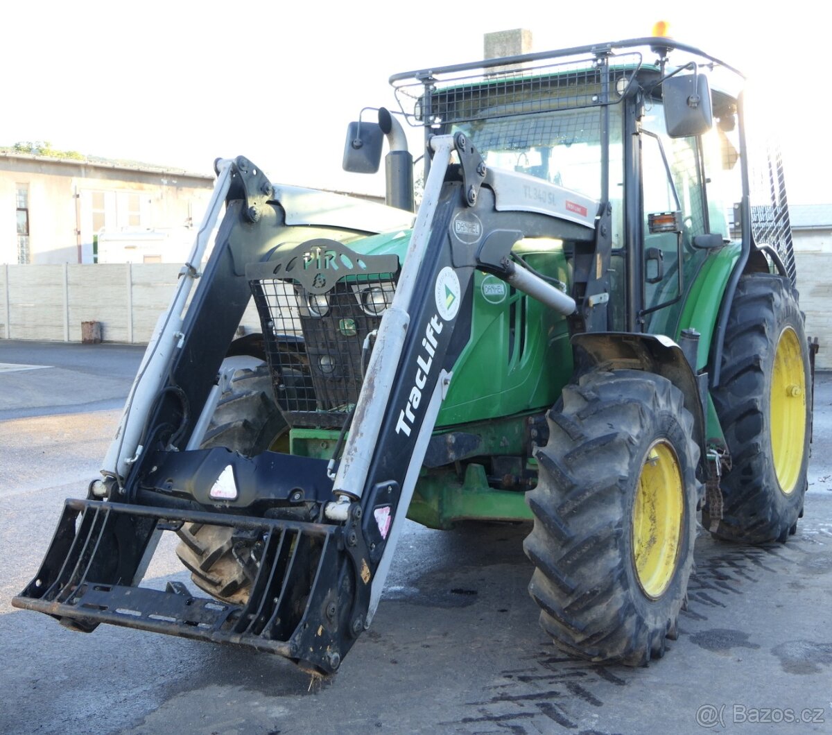 Traktor JOHN DEERE ED44