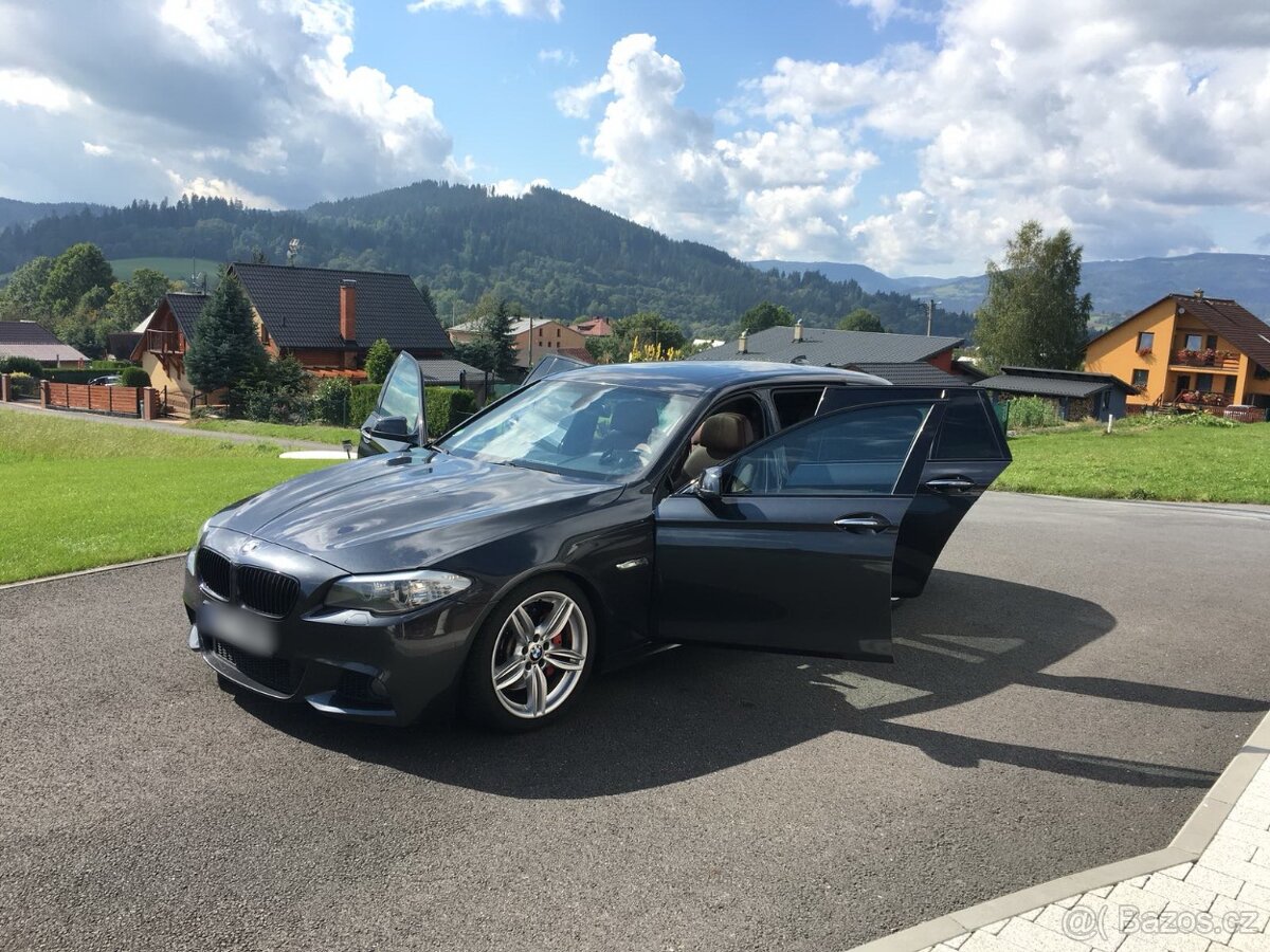 BMW 530d Touring F11 180kW M-packet 2010/11 plna vybava