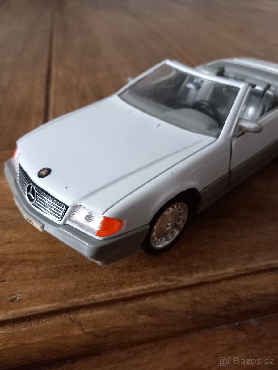 Model Mercedes-Benz Sl 500 R129 žehlička