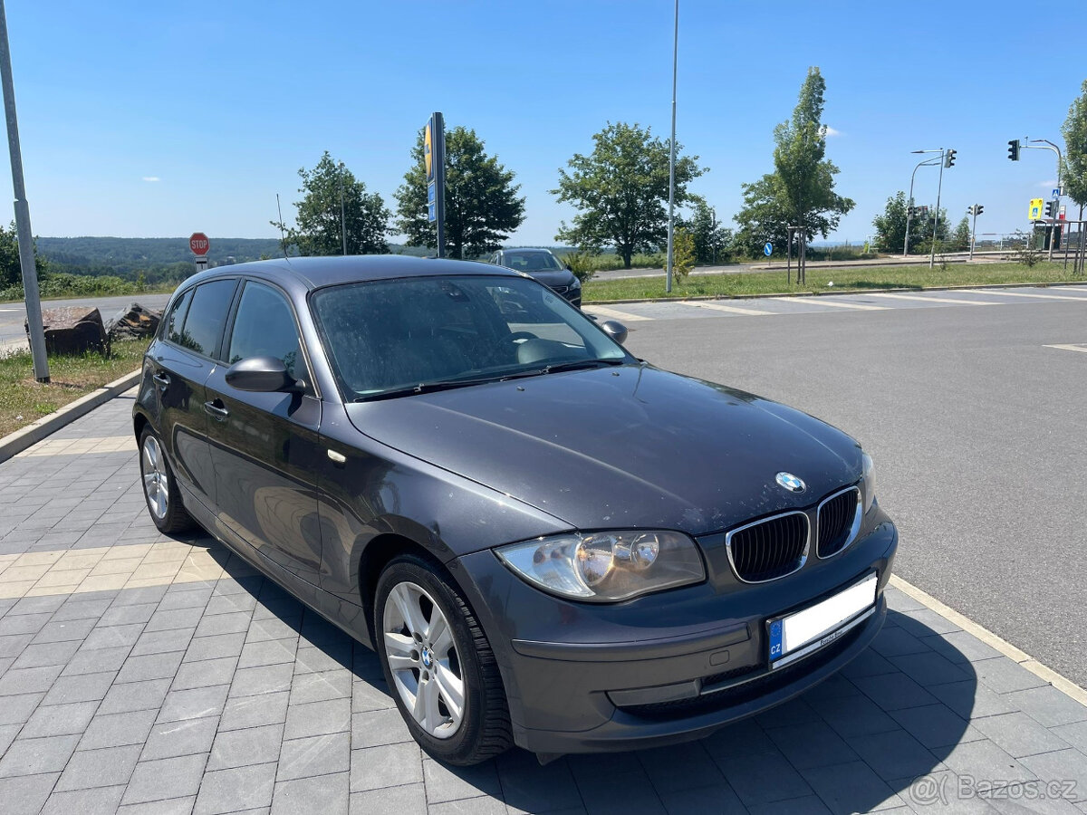 BMW 118D KŮŽE , MANUÁL