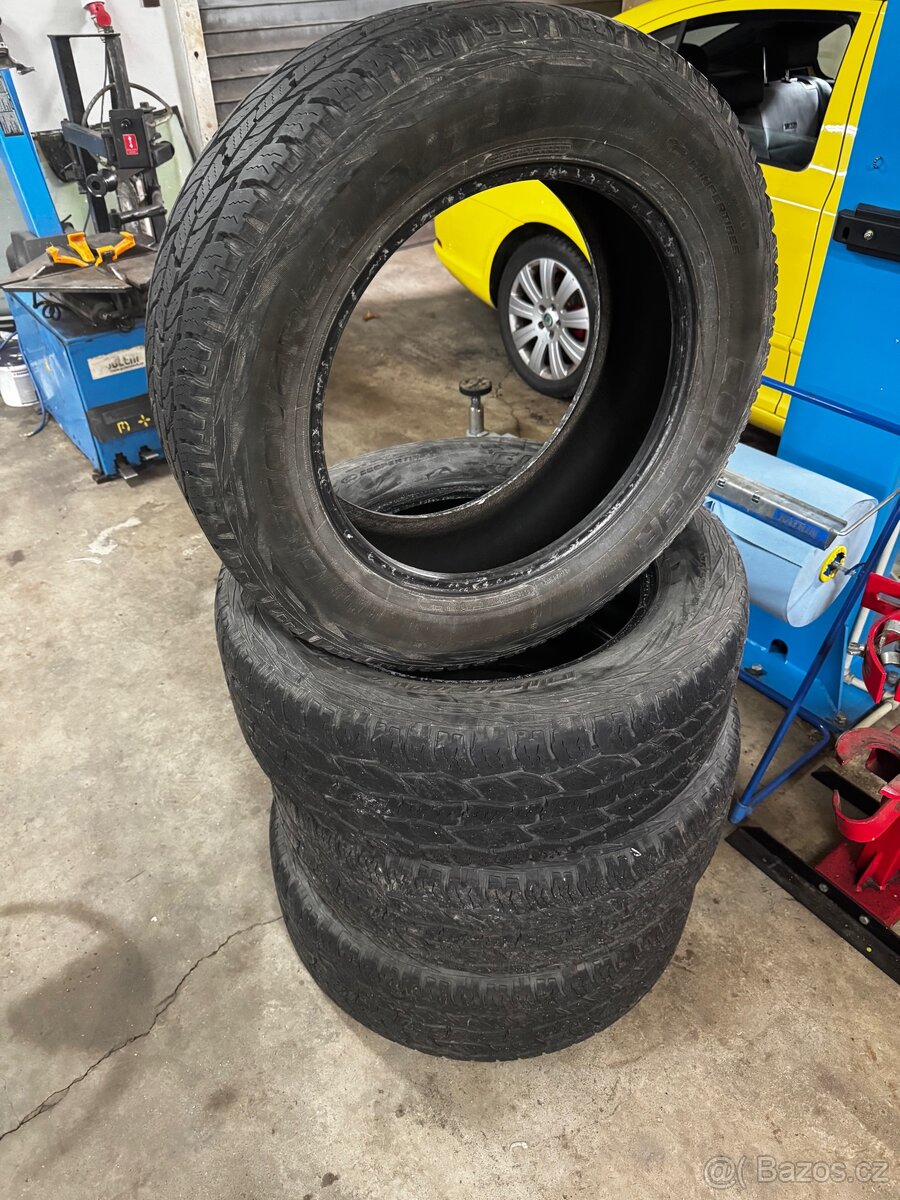 Pneu Cooper 275/60 R20