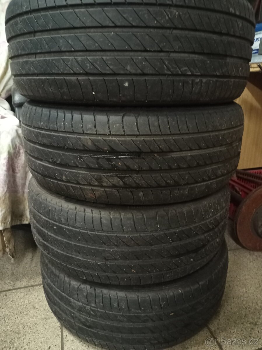 Prodám letní pneu 205/45 R17 Michelin