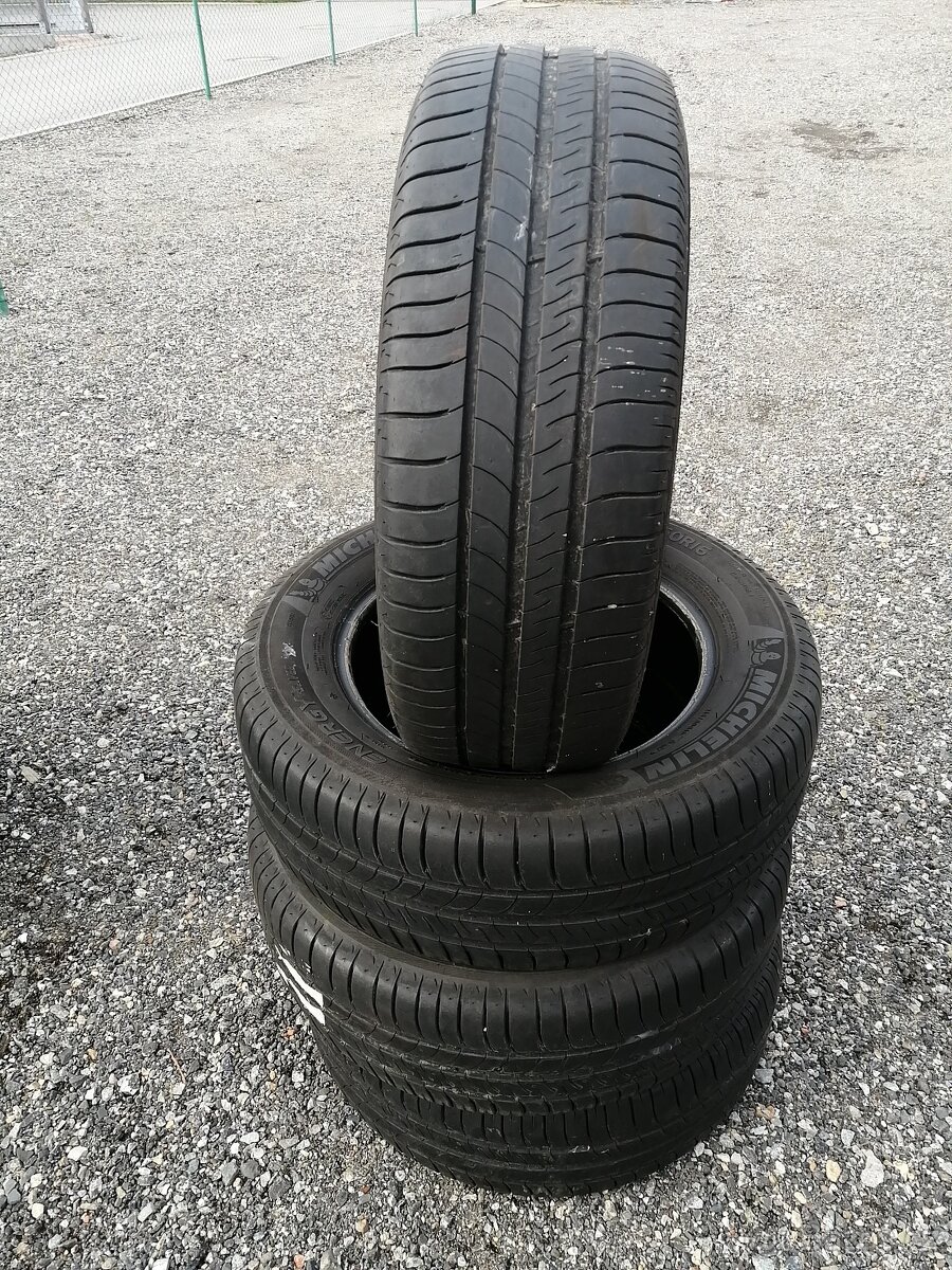 Michelin Energy Saver 215/60 R16 vzorek 4mm.