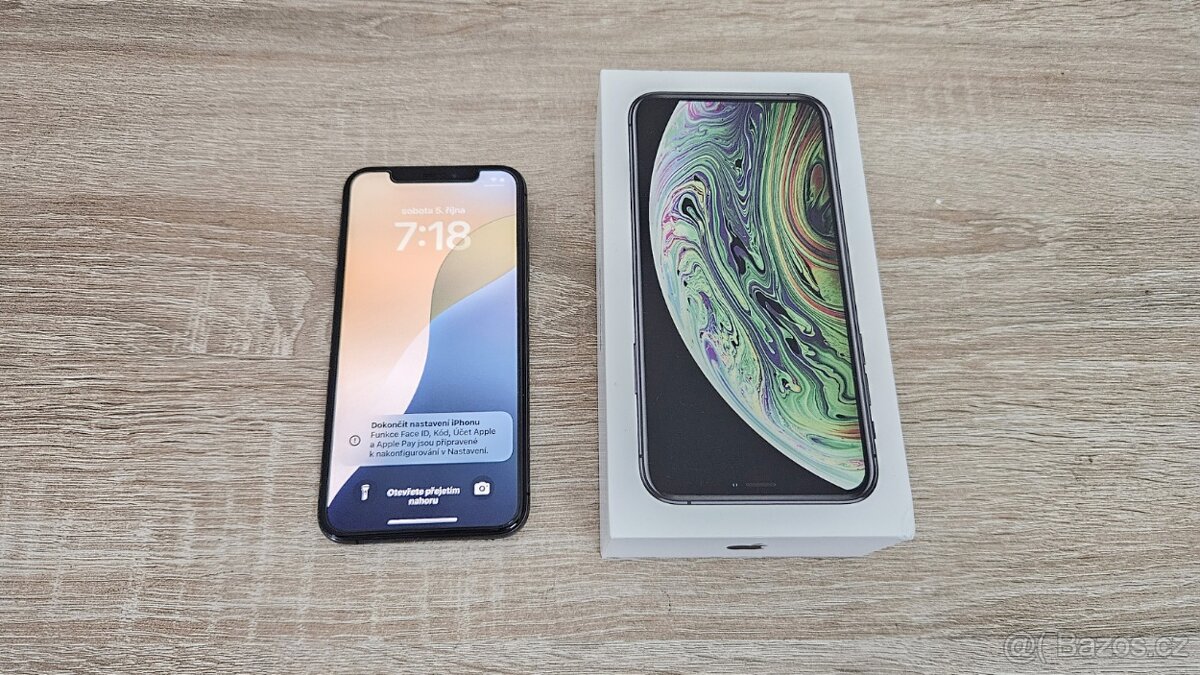 iPhone XS 64 GB