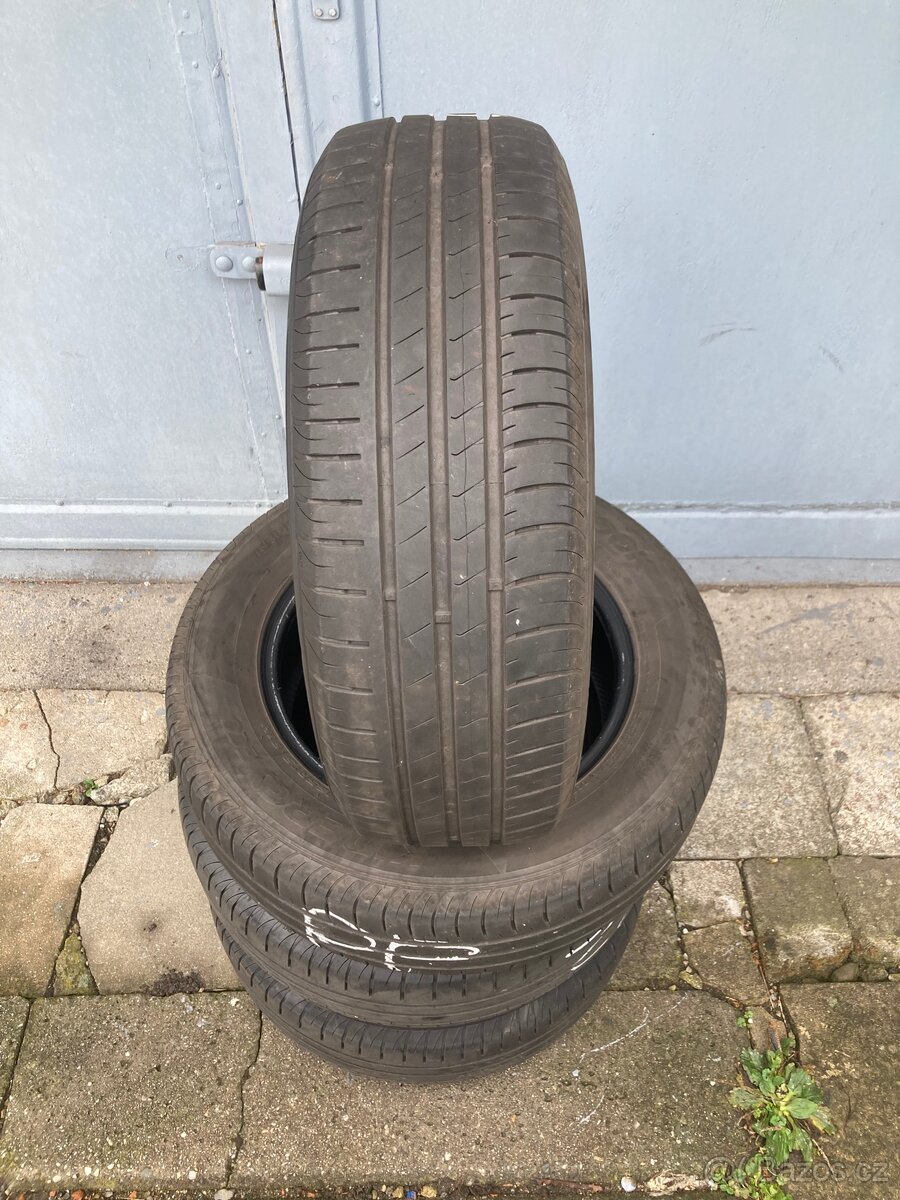 pneu letní 195/65 R15