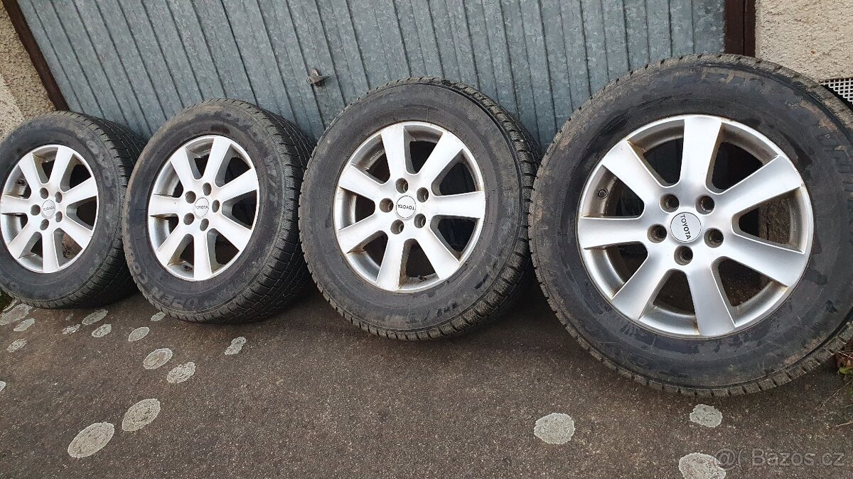 zimní 16" Toyota 5x114,3 a jiné