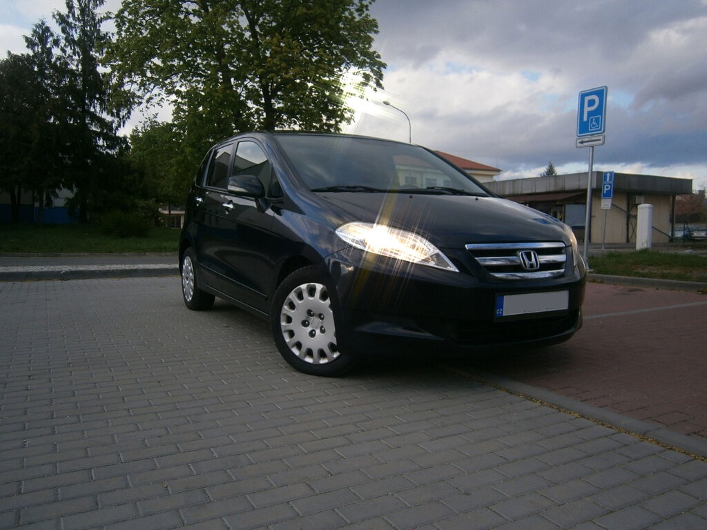 Honda FR-V 2,2I CTDI