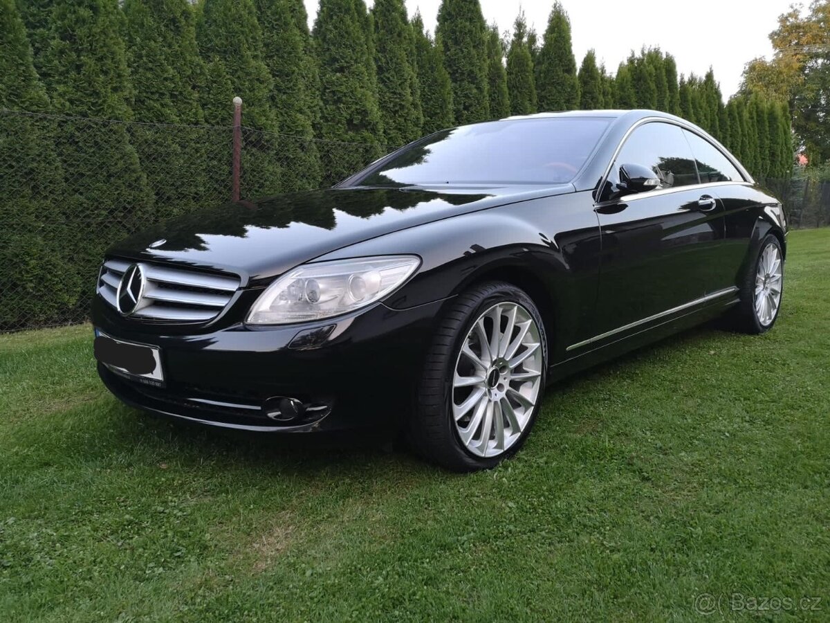 Mercedes-Benz CL500 černý top stav