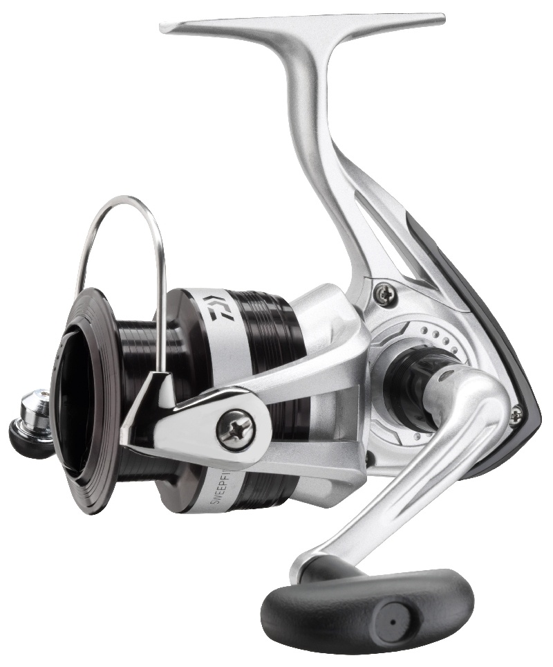 Naviják Daiwa Sweepfire E 1500