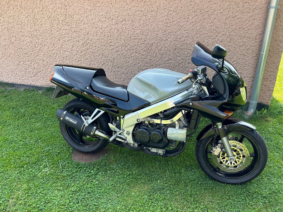 Honda VFR 750 RC36