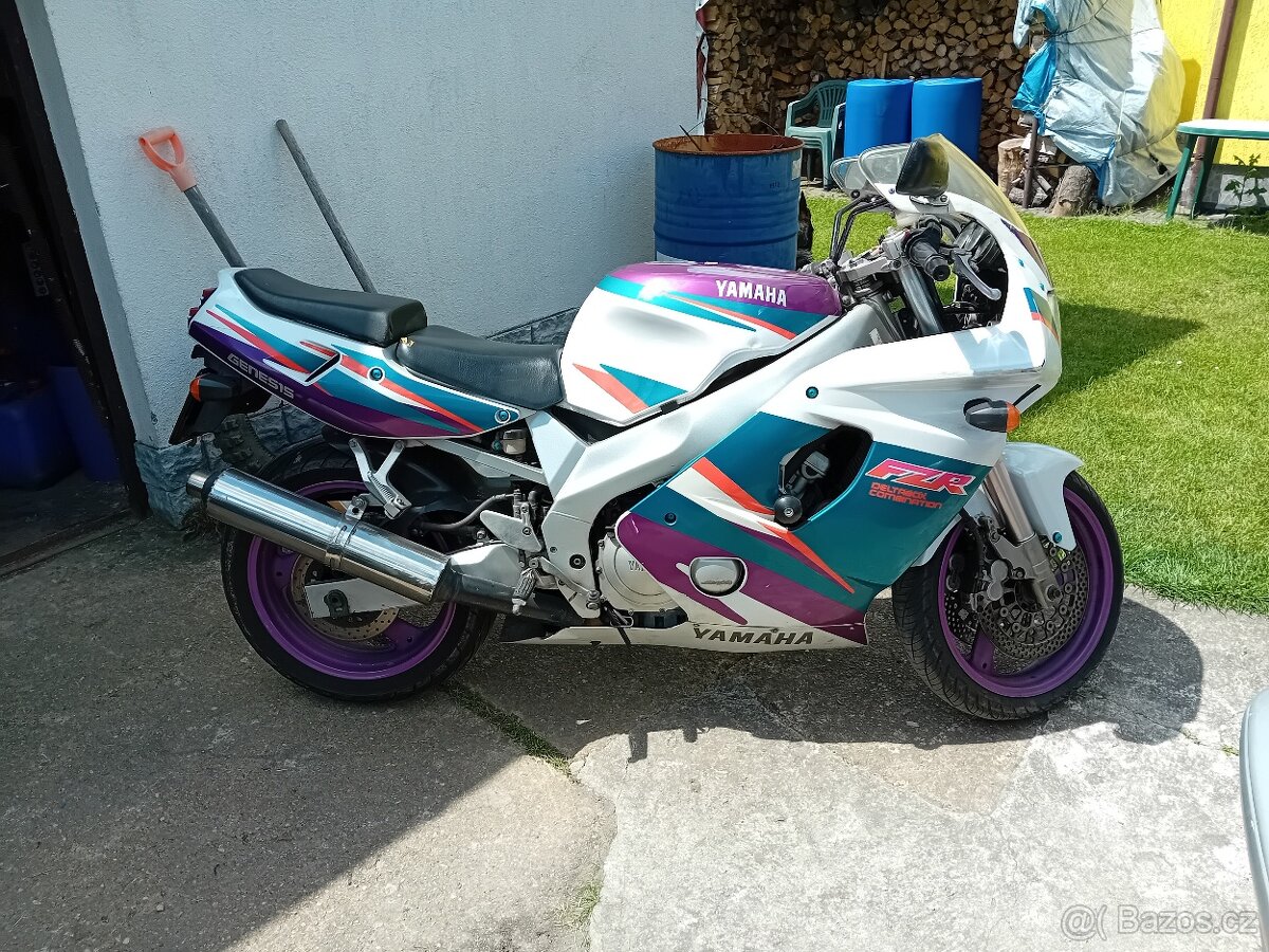 Yamaha FZR 600