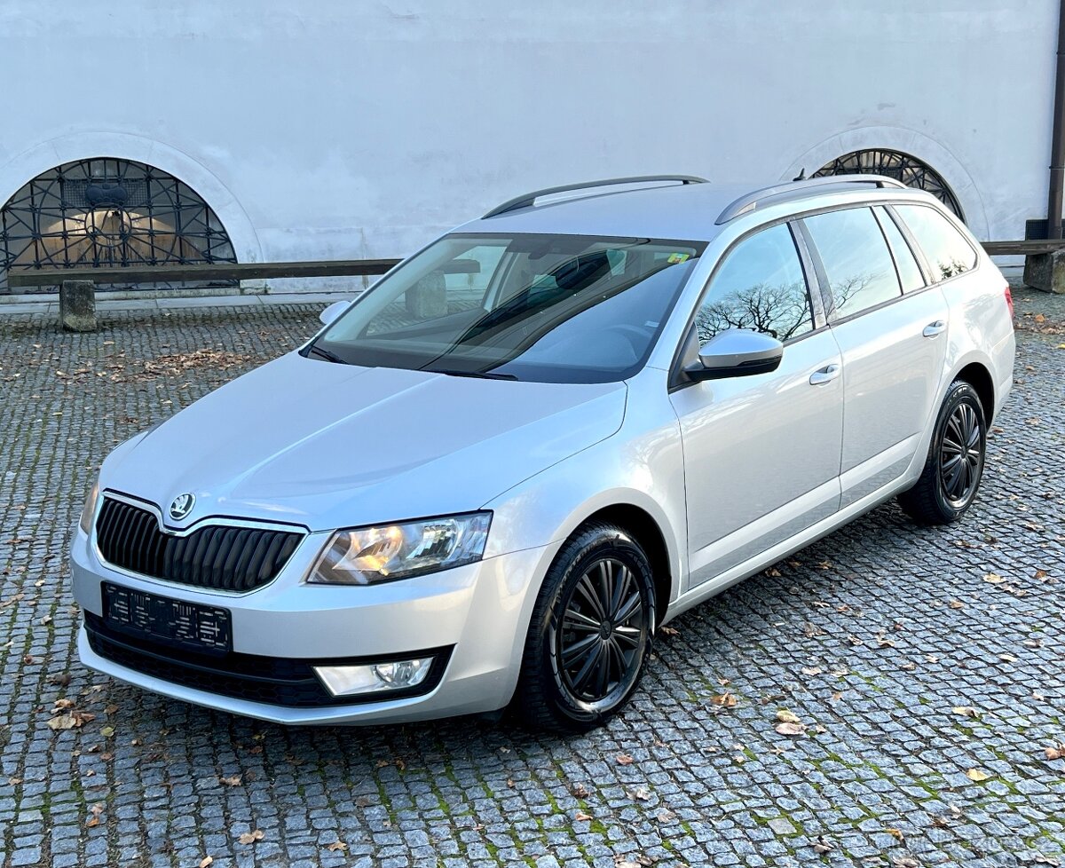 Škoda Octavia III 1.6TDI 77KW 2015 LED,Navi,Výhřevy,Senzory