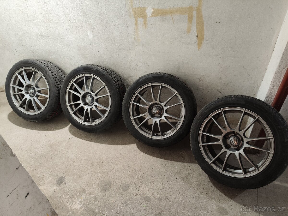 OZ Racing Ultraleggera R18 5x120