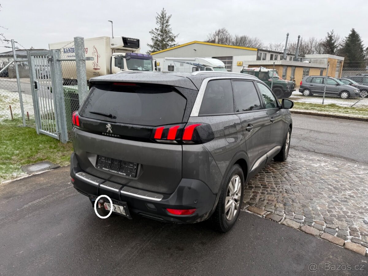 Peugeot 5008 Alure1.2i 131ps 7míst Nav PDC AL Tažn Kůže 2/19