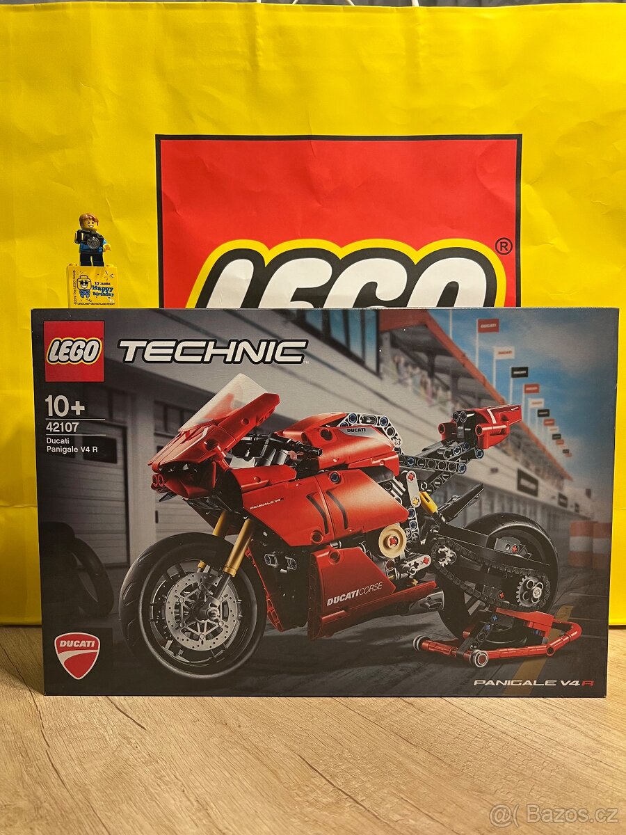 LEGO 42107 Ducati Panigale V4 R