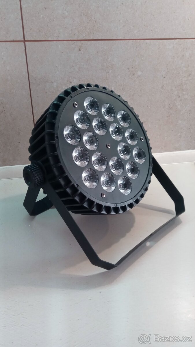 LED PAR 18x10W RGBW - NOVE