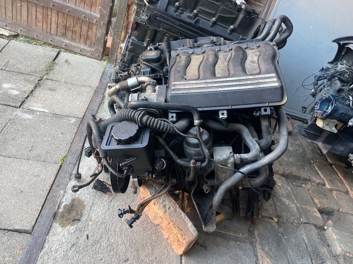 Motor bmw e46 320d