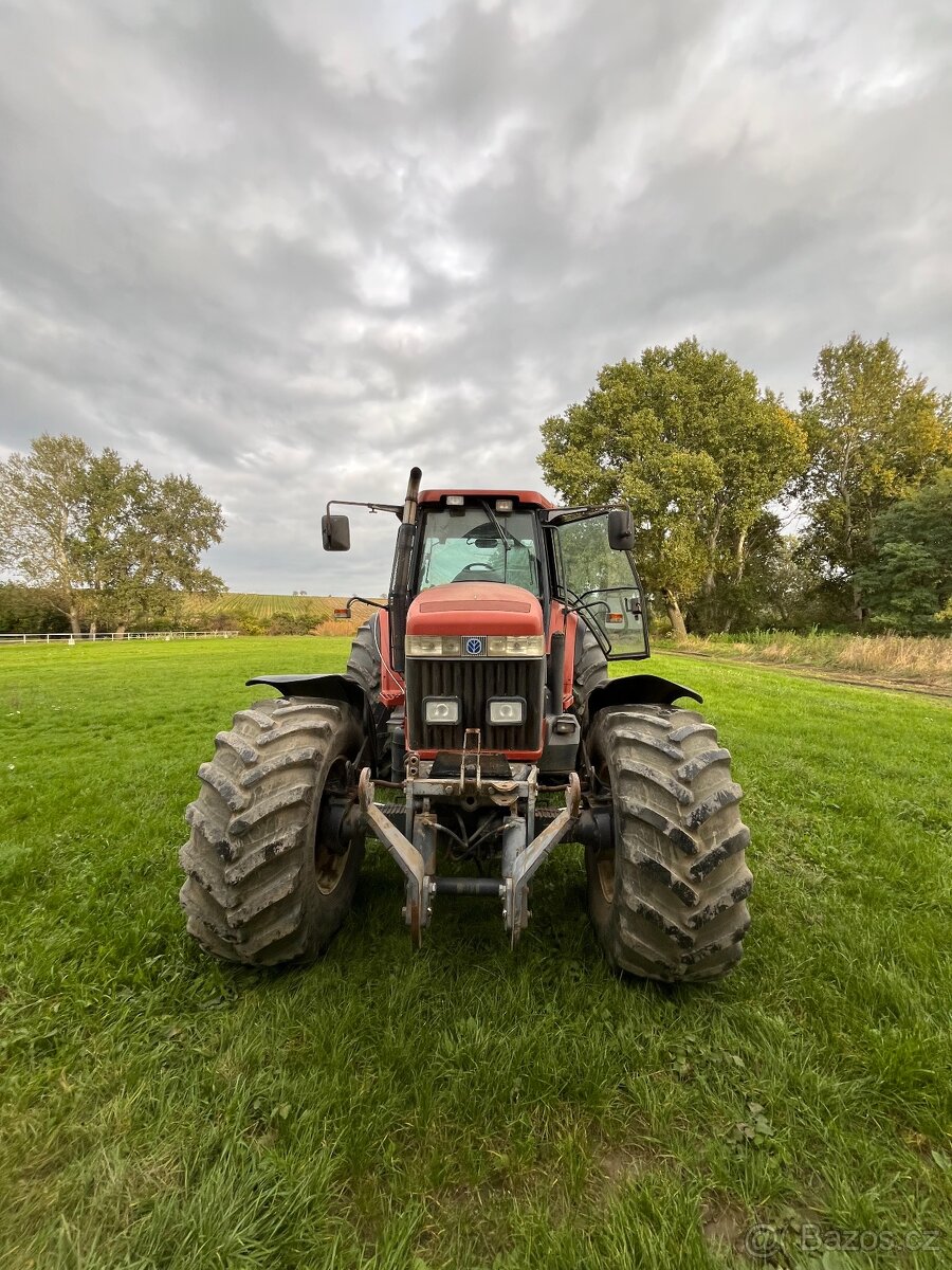 New Holland G 240