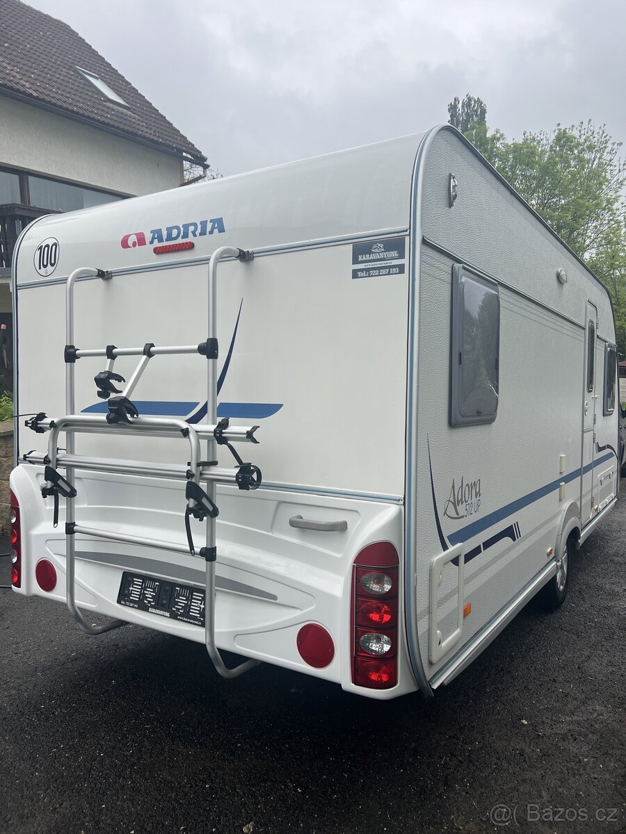Adria Adora 512UP - mover, předstan, vybavení, držák na kola
