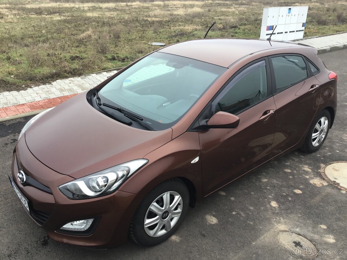 Hyundai i30, 1,6 MPi, 88 kW, r.v.  2012