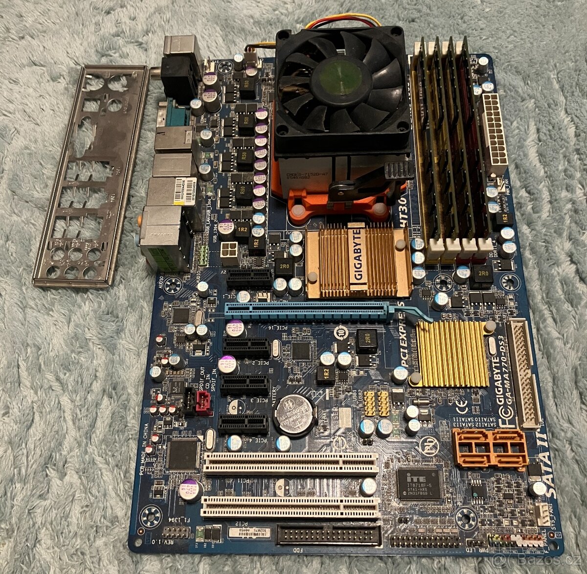 AMD X4 9650 4x2,3 Ghz, 4 Gb DDR2, Gigabyte GA-MA770-DS3