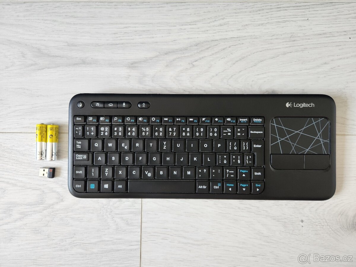 Bezdrátová klávesnice Logitech K400r CZ