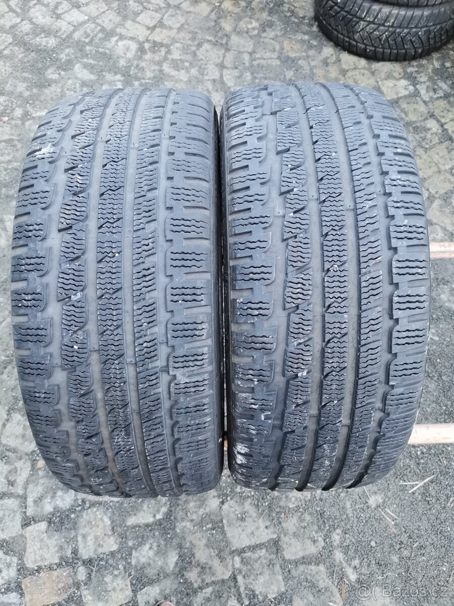 225/45/18 zimni pneu KUMHO 225 45 18