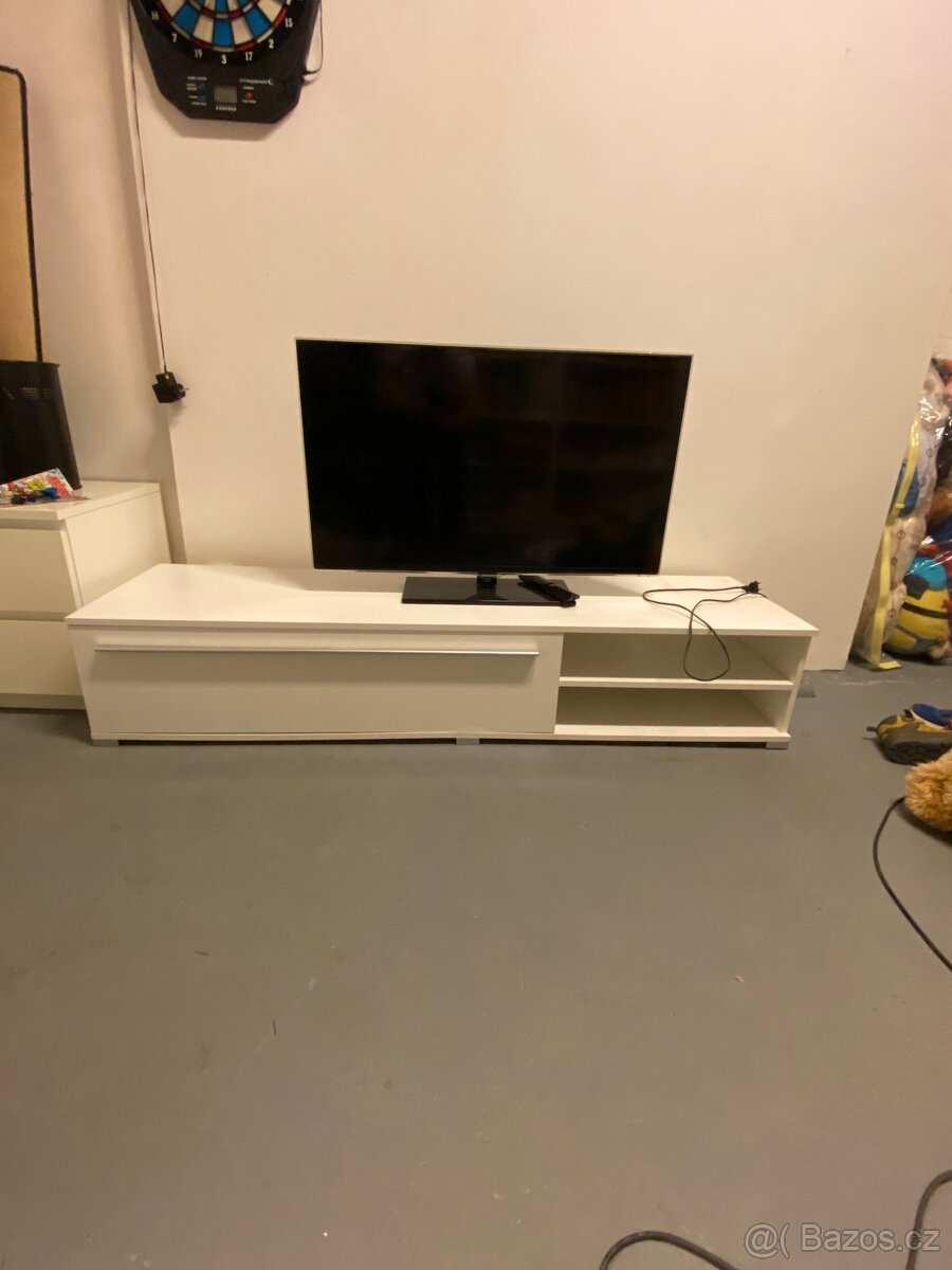 Tv stolek 175x48 cm