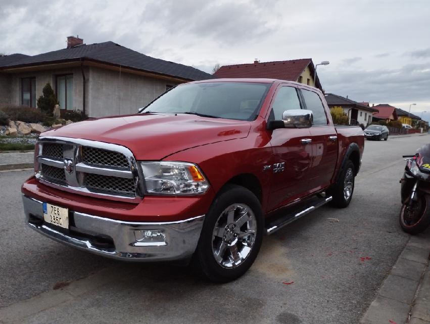 Dodge ram 1500 5,7 hemi v8 laramie + lpg