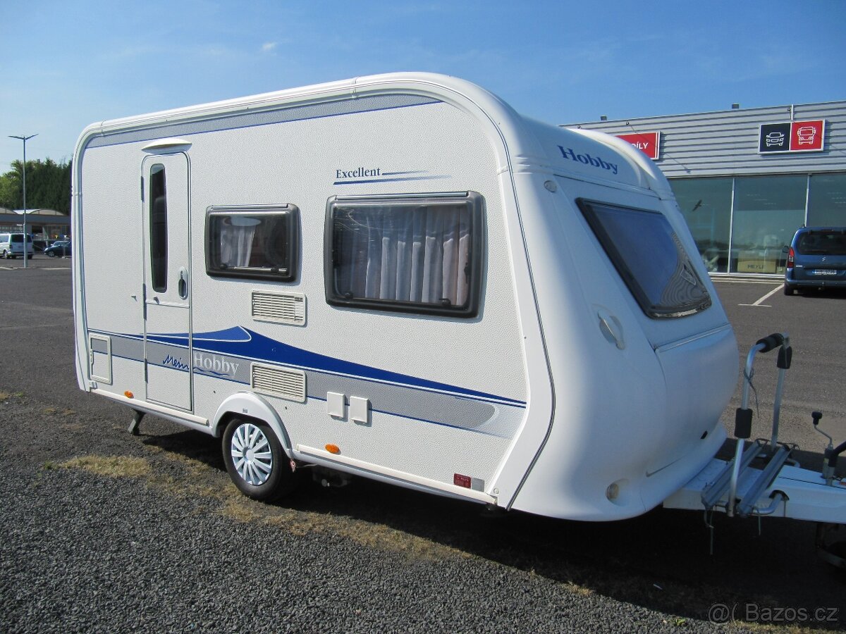 Prodám karavan Hobby 400 sf,model 2010 + mover + předstan.