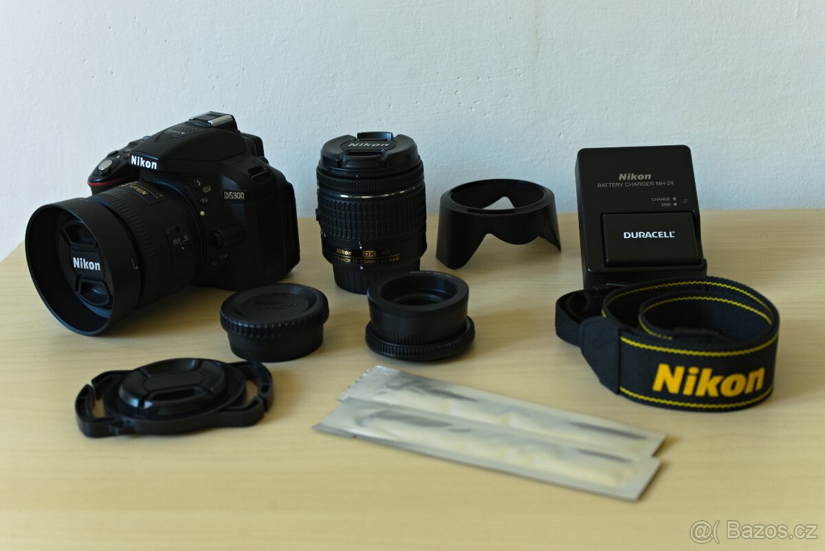 Nikon D5300 + 35mm f1.8, 18-55mm f3,5-5,6 + adapter M42
