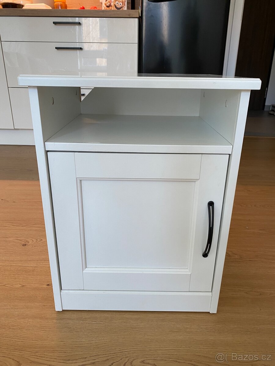 Noční stolek Songesand Ikea