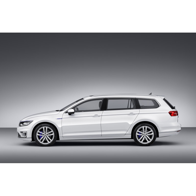 THULE STŘEŠNÍ NOSIČ PŘÍČNÍKY ZAHRÁDKA VW PASSAT B8 VARIANT