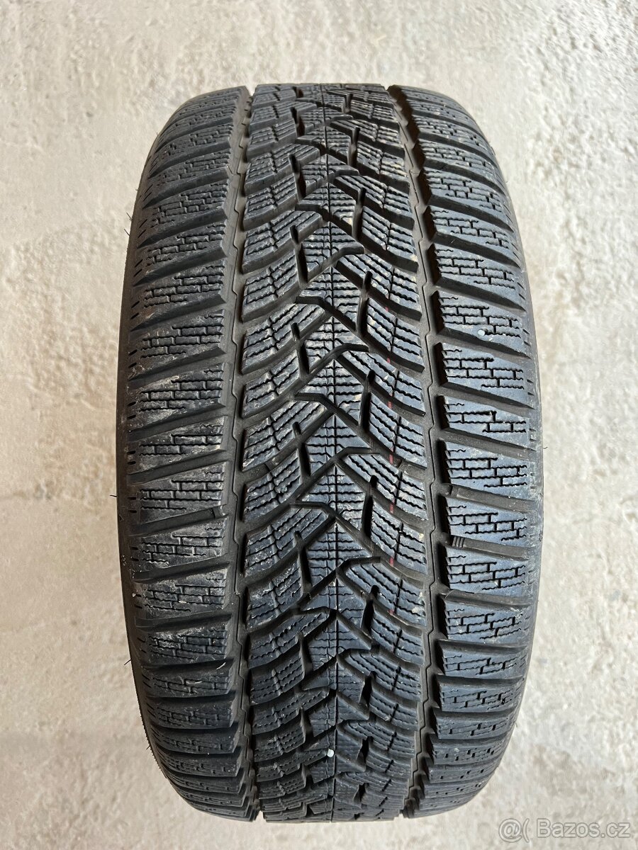 Zimní pneu DUNLOP 225/40/18