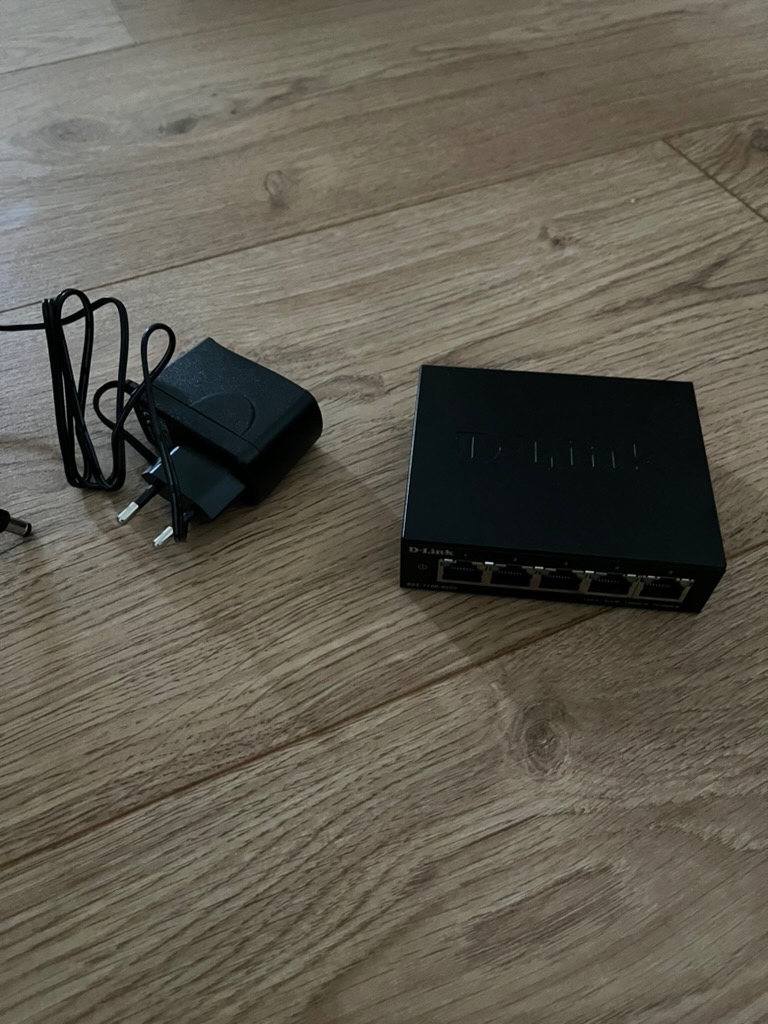 Prodám switch D-Link DGS-1100-05V2 - nepoužívaný