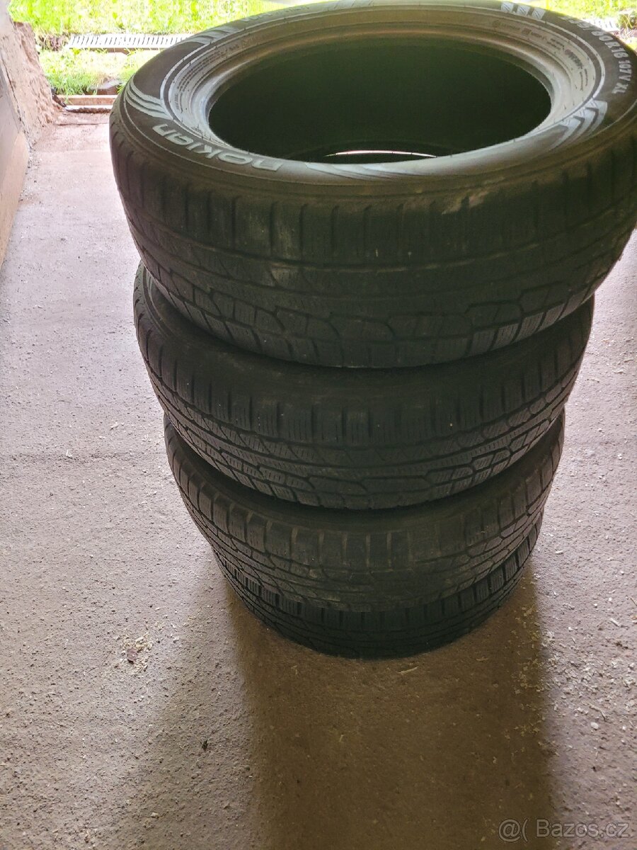 Rodám pneu nokian 235/60R18 107V XL