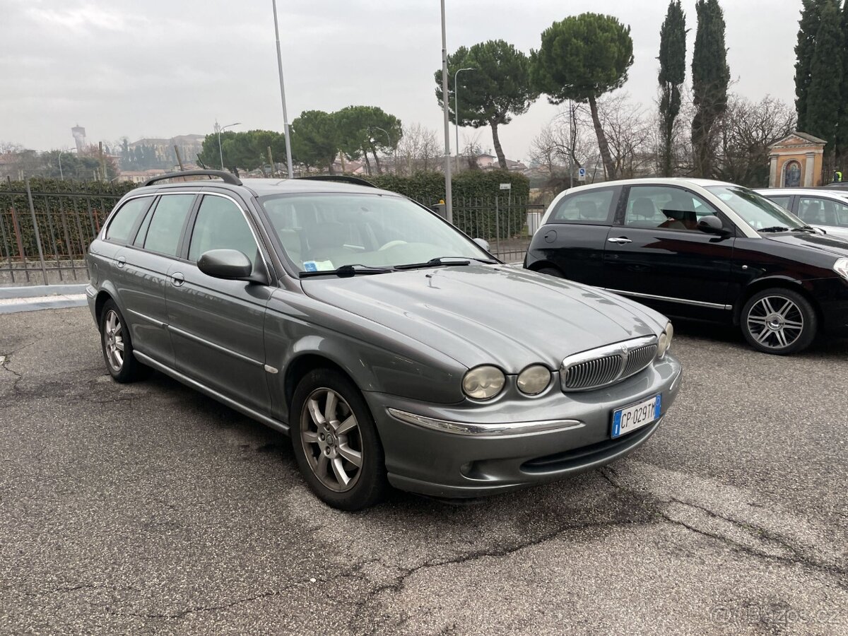 Jaguar X-Type 2.0 Turbo Executive - Nafta - Manuální - 130 h