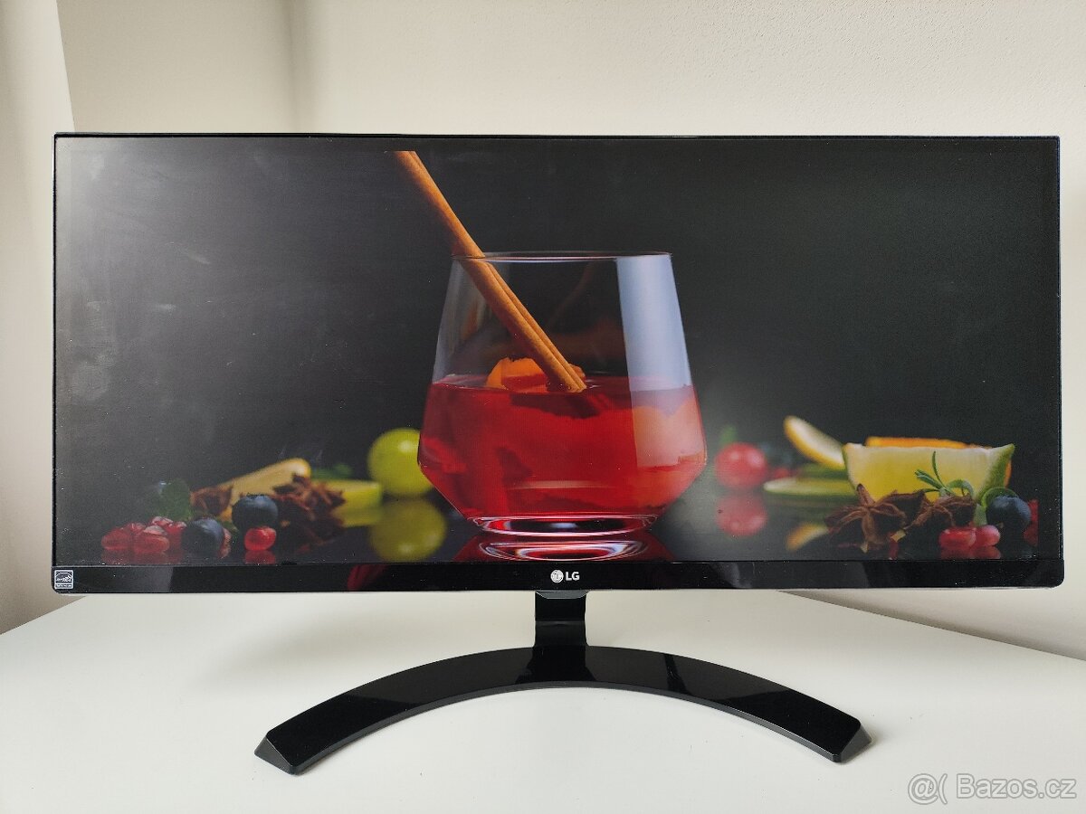 29 palců ultraširoký monitor LG