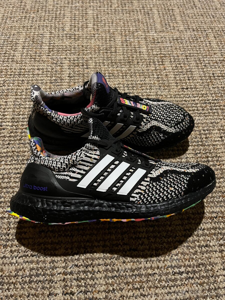 Adidas Ultraboost 5.0 DNA, velikost 39 1/3